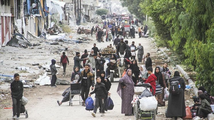 Katil İsrail, kuzey Gazzelilerin son sığınağı Beyt Lahiya'ya saldırılarını arttırıyor