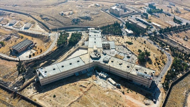 Suriye'de Sednaya cezaevinde gizli alan bulunmadığı açıklandı