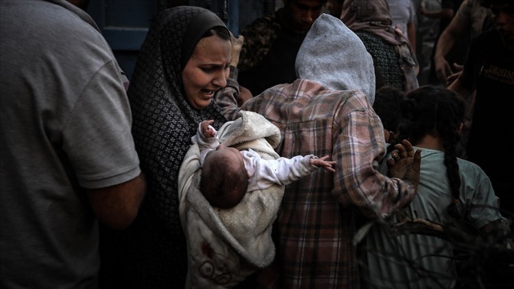 UNRWA: Gazze'de her saat başı bir çocuk katlediliyor!