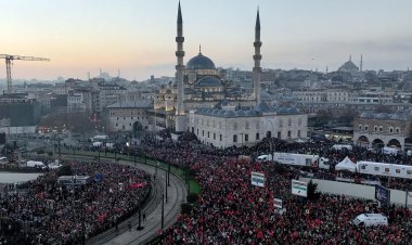 “Tifaqa Însanîyetê” li Stenbolê kom bû