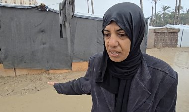 Gazzelli annenin feryadı; 'Kuru bir yerde kalalım yemek bile istemiyoruz'