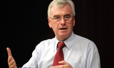 İngiliz milletvekili: İsrail'in Londra Büyükelçisini sınır dışı edin