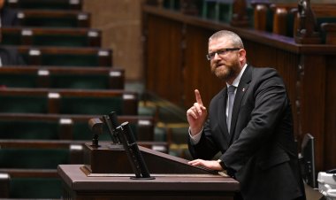 AP Milletvekili, Holokost saygı duruşunda Gazze için duaya çağırdı