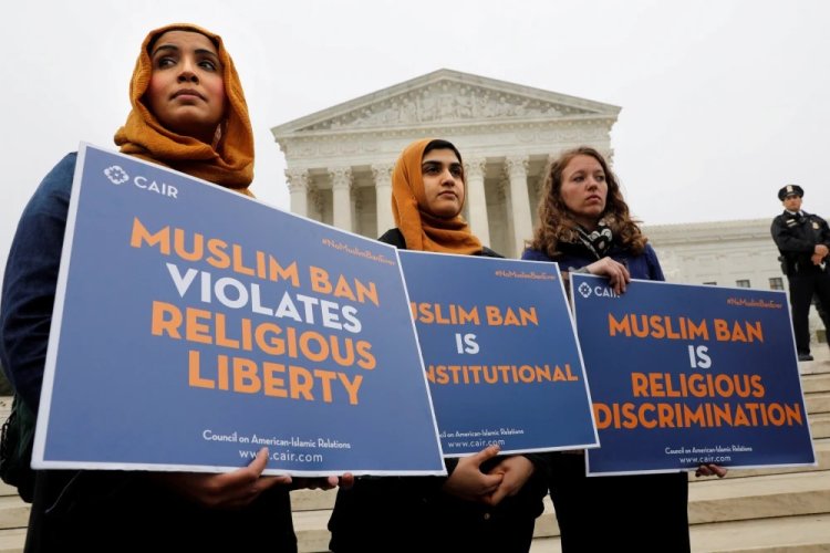 Trump'ın yeni kararı, Müslüman ülkelerden seyahat yasaklarını ve vize redlerini genişletiyor