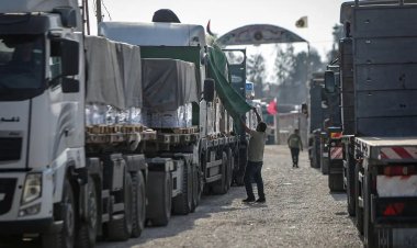 İsrail Gazze'ye insani yardımı engelliyor, ateşkesi ihlal ediyor