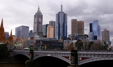 Avustralya'da 2 Müslüman kadına saldıran kadın gözaltında