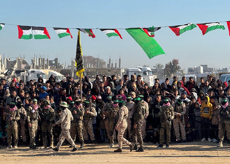 Hamas, esir takasının 6. turunda 3 İsrailli esiri Kızılhaç'a teslim etti