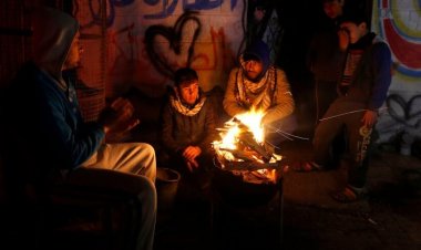 İşgalci İsrail, Gazze'yi karanlığa mahkûm ederek zulmü derinleştiriyor