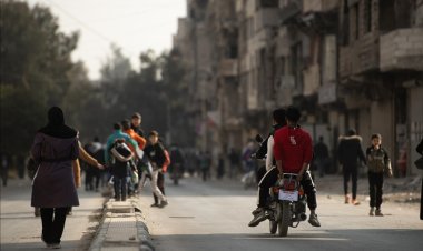 Esed rejiminin ardından yaklaşık 400 bin Suriyeli mülteci geri döndü