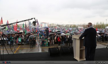 Ömer Çelik Hoca: Bütün insanlık Hazreti Muhammed’in kurtuluş reçetesine muhtaçtır