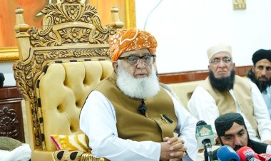 Pakistan İslam Uleması Cemiyeti Partisi: İslamabad başka bir şeye öfkeli, hıncını Afgan mültecilerden çıkarıyor