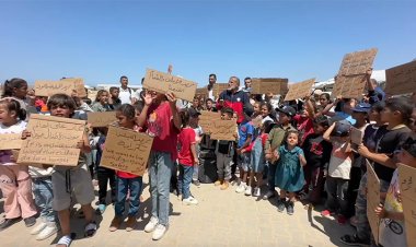 Gazzeli çocuklardan dünyaya "açlıktan ölüyoruz" mesajı