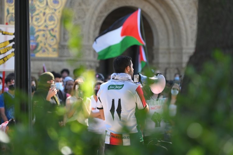 Stanford Üniversitesi'nde Filistin için ses yükselten 12 öğrenci yargılanıyor!