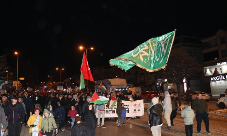 Türkiye'de milyonlarca insan aynı anda tekbir getirerek Gazze'ye destek verdi