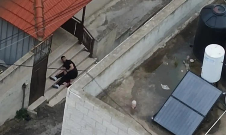 İşgalci İsrail Nablus'ta bir genci vurduktan sonra esir aldı