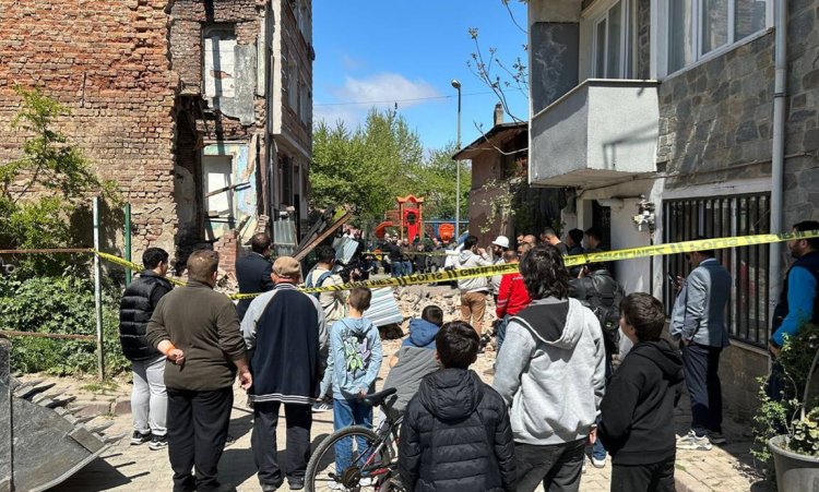 İstanbul'da 4,1 büyüklüğünde yeni deprem