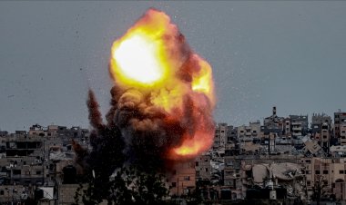 Palantir CEO'sunu protesto eden ABD'li aktivist: Yapay zeka Filistinlileri hedef almak için kullanılıyor