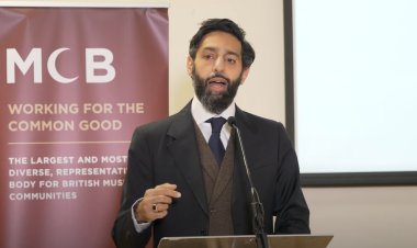 Yüzlerce Müslüman grup, İngiltere’nin Filistin Devleti’ni tanımasını talep ediyor