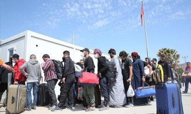 Yaklaşık 1,9 milyon Suriyeli ülkelerine geri döndü