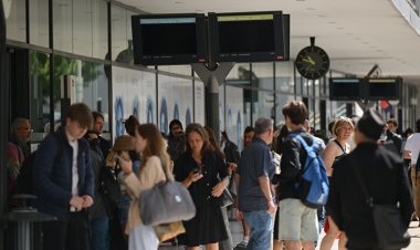 Fransa'nın güneyindeki çeşitli kentlerde elektrik kesintileri yaşanıyor