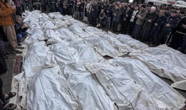 Soykırımcı İsrail'in Gazze'ye saldırılarında şehit sayısı 54 bin 84'e yükseldi