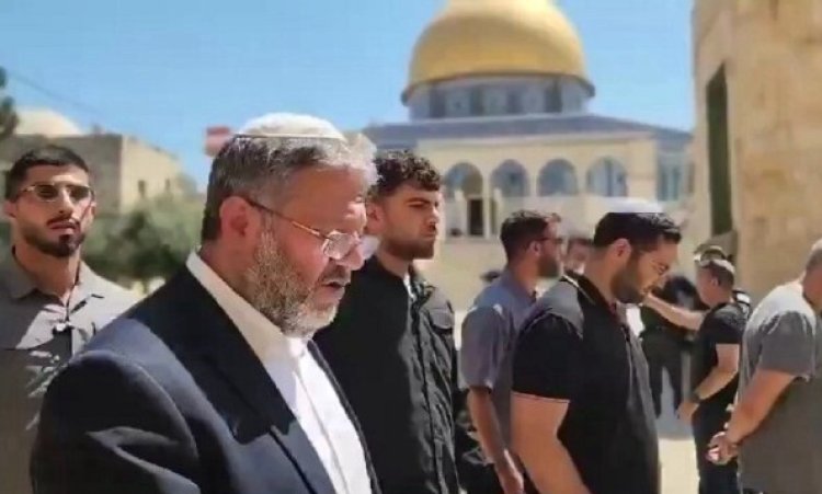 Siyonist İsrailli aşırı sağcı bakanlar Mescid-i Aksa'ya baskın düzenledi