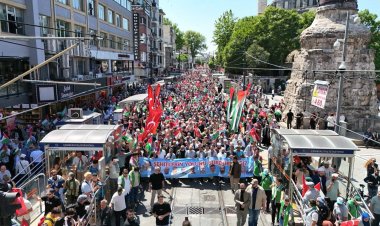 Özgür Filistin için on binler İstanbul'da yürüdü