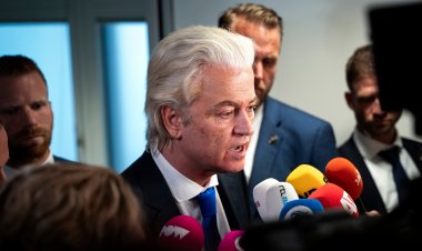 Hollanda'da aşırı sağcı PVV'nin koalisyonu terk etmesiyle hükümet düştü