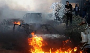 Yahudi çeteler Filistinlilerin ev ve araçlarını ateşe verdi