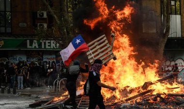 Los Angeles'taki düzensiz göçmenlere destek protestoları gece boyunca sürdü