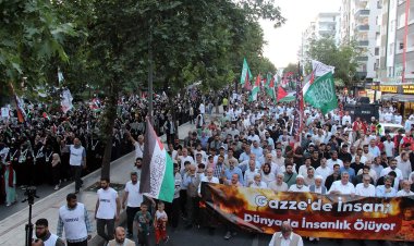 Diyarbakır'da "Küresel Gazze Yürüyüşü" düzenlendi