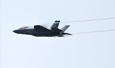 İsrail savaş uçaklarının yakıt ikmali ile ABD'nin tanker uçakları merak konusu oldu