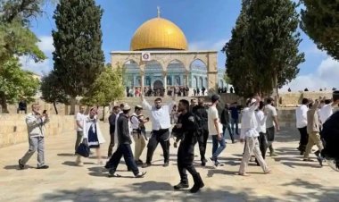 İsrail, 7 gündür kapattığı Mescid-i Aksa'yı Yahudileştirmeye çalışıyor