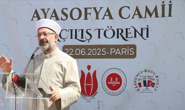 Diyanet İşleri Başkanı Erbaş: Medeniyetin en önemli merkezi camilerdir, mescitlerdir