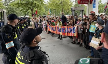 Hollanda'da, NATO zirvesini protesto eden Filistin destekçilerine polis müdahalesi