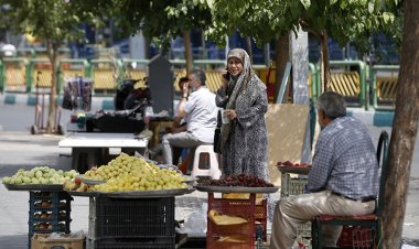 İsrail'in saldırılarına uğrayan Tahran’da hayat normale dönüyor