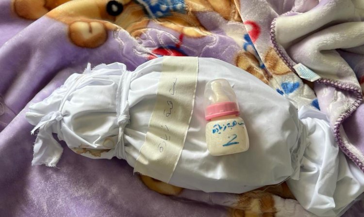 Gazze'de açlıktan iki bebek daha hayatını kaybetti
