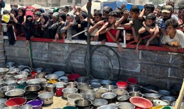 Gazze'de 650 bin çocuk bir lokma ekmek bekliyor