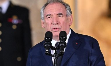 Fransa Başbakanı Bayrou, AB-ABD ticaret anlaşmasının yapıldığı günü 'kara gün' olarak niteledi