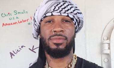 Özgürlük Filosu aktivisti Smalls'a İsrailli siyonistlerden şiddet