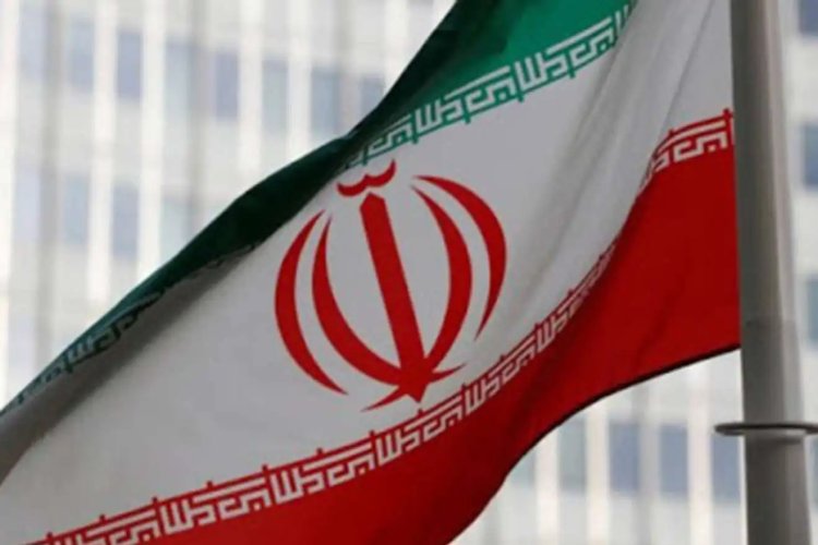 İran Atom Enerjisi: Nükleer sanayi, bombardımanla yok edilebilecek bir şey değil