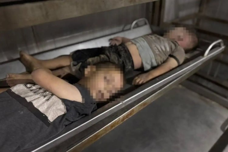 Siyonist İsrail Gazze'de bir anne ve üç çocuğunu şehit etti