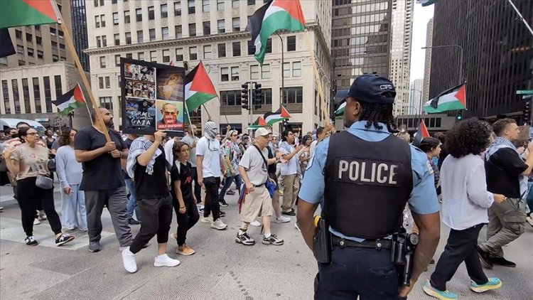 Soykırımcı İsrail'in Gazze'ye yönelik acımasız saldırıları ABD'nin Chicago kentinde protesto edildi