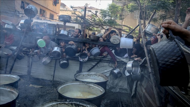 Gazze'deki Filistin hükümeti: Kıtlık giderek şiddetleniyor ve İsrail soykırıma devam ediyor