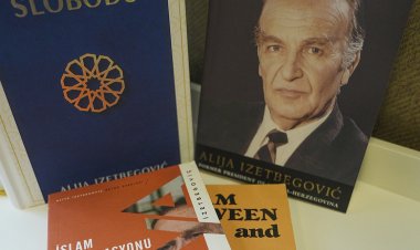 Bosna Hersek'in ilk Cumhurbaşkanı İzetbegoviç, doğumunun 100. yılında eserleriyle anılıyor