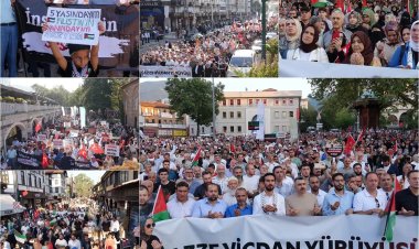 Bursa'da binlerce kişi Gazze için yürüdü