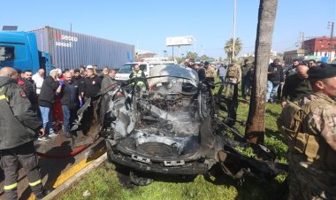 Katil İsrail, Lübnan'ın güneyinde bir araca suikast düzenledi 1 kişi şehit oldu