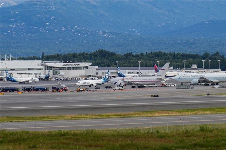 Rus heyeti, Putin ile Trump'ın görüşme yapacağı Alaska'ya ulaştı