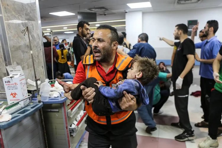 Siyonist İsrail aynı hastaneyi 13'üncü kez vurdu: Şehitler ve yaralılar var