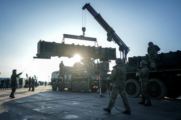 ABD, Ukrayna'ya sevki için Avrupa'ya sattığı silahlara fiyat artışı uyguluyor
